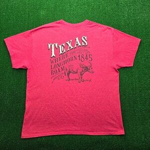 Texas Longhorns Tshirt Mens XL Red Short Sleeve Where the Longhorn Roam 1845